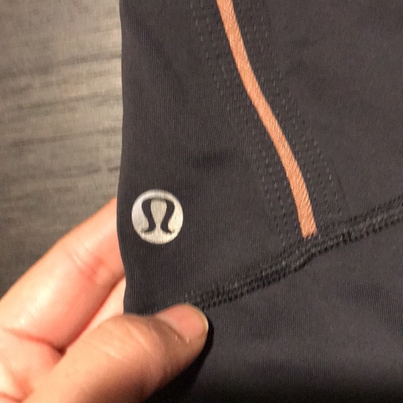 Lululemon - Picture 5 of 7